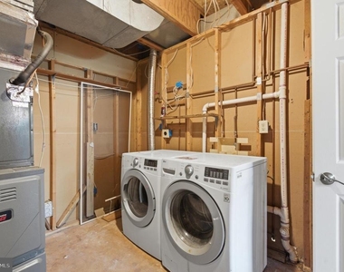 46601 Carriage Court - Photo Thumbnail 15