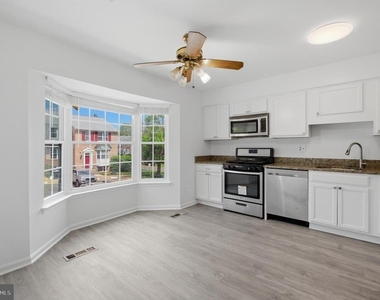 46601 Carriage Court - Photo Thumbnail 4