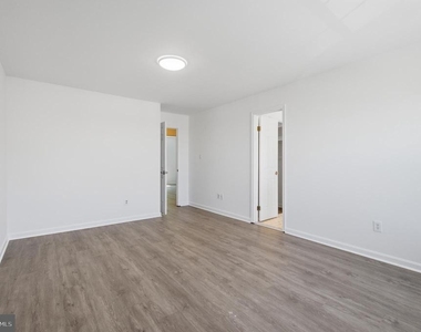 46601 Carriage Court - Photo Thumbnail 27