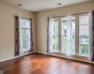 42797 Burrell Square - Photo Thumbnail 16