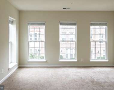 42797 Burrell Square - Photo Thumbnail 19