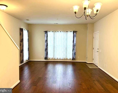 42797 Burrell Square - Photo Thumbnail 5