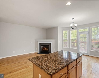 43770 Lees Mill Square - Photo Thumbnail 13