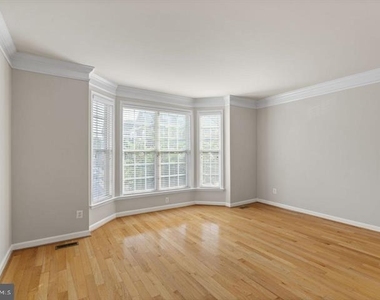 43770 Lees Mill Square - Photo Thumbnail 6