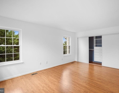 423 Mcdaniel Drive - Photo Thumbnail 18