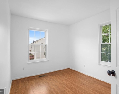 423 Mcdaniel Drive - Photo Thumbnail 24