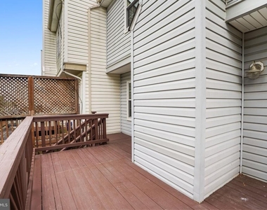 423 Mcdaniel Drive - Photo Thumbnail 15