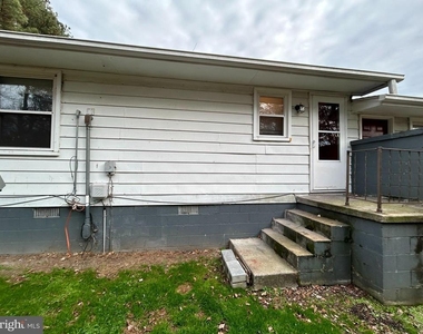 114-116 Loch Lane - Photo Thumbnail 9