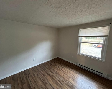 114-116 Loch Lane - Photo Thumbnail 7