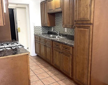 2323 Freetown Court - Photo Thumbnail 2