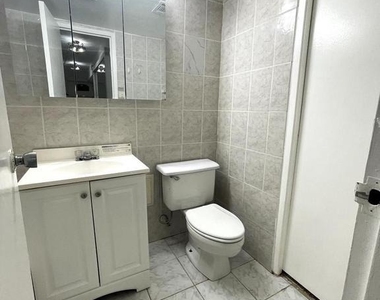 2323 Freetown Court - Photo Thumbnail 9