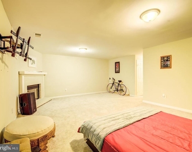 7112 Lake Cove Drive - Photo Thumbnail 38