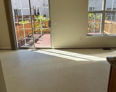 13517 Bannacker Place - Photo Thumbnail 8