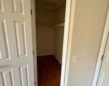 13517 Bannacker Place - Photo Thumbnail 21