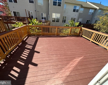 13517 Bannacker Place - Photo Thumbnail 12