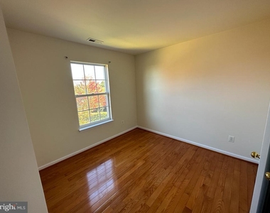13517 Bannacker Place - Photo Thumbnail 17