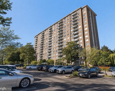 2059 Huntington Avenue - Photo Thumbnail 12