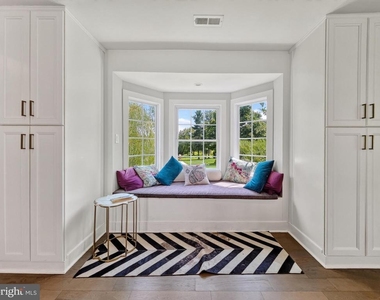 322 River Bend Road - Photo Thumbnail 5