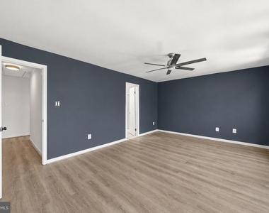 10153 Turnberry Place - Photo Thumbnail 22