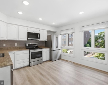 10153 Turnberry Place - Photo Thumbnail 8