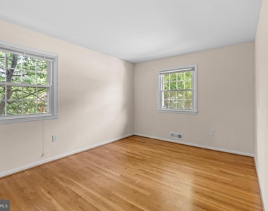 7305 Masonville Court - Photo Thumbnail 19