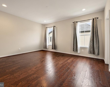 6230 Almerico Place - Photo Thumbnail 26