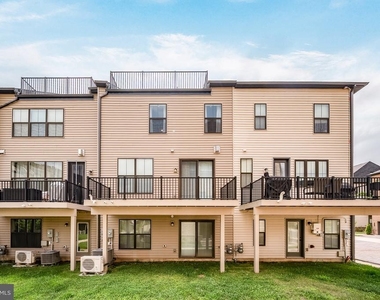 6230 Almerico Place - Photo Thumbnail 50