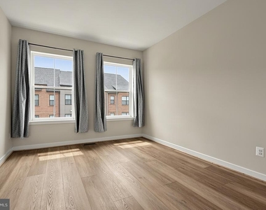 6230 Almerico Place - Photo Thumbnail 30