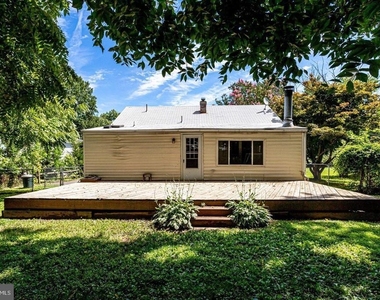 1922 Anderson Road - Photo Thumbnail 25