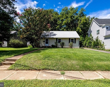 1922 Anderson Road - Photo Thumbnail 1