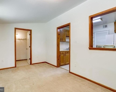 1922 Anderson Road - Photo Thumbnail 12
