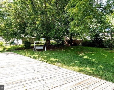 1922 Anderson Road - Photo Thumbnail 24
