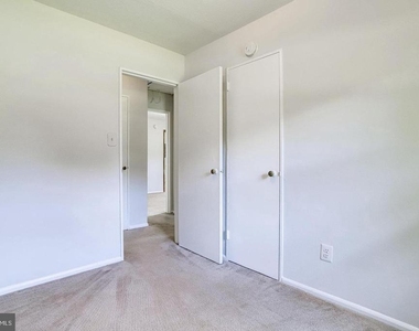 1922 Anderson Road - Photo Thumbnail 18