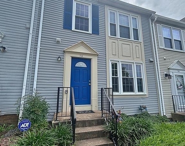715 Acorn Court - Photo Thumbnail 28
