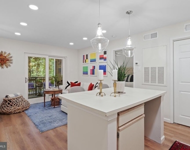 3303 Wyndham Circle - Photo Thumbnail 8