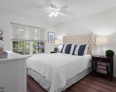 3303 Wyndham Circle - Photo Thumbnail 11