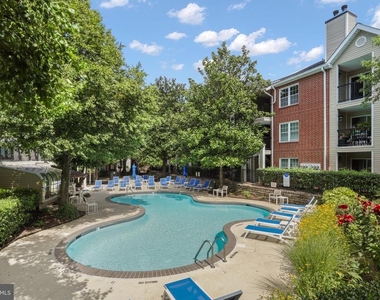 3303 Wyndham Circle - Photo Thumbnail 19