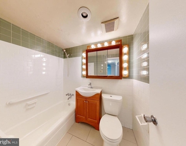 4600 Duke Street - Photo Thumbnail 13