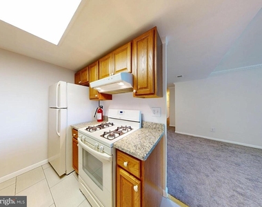 4600 Duke Street - Photo Thumbnail 12
