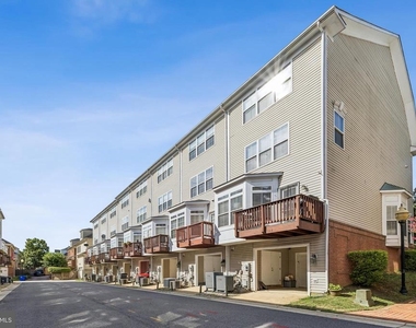 126 Cameron Station Boulevard - Photo Thumbnail 23