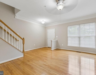 126 Cameron Station Boulevard - Photo Thumbnail 7
