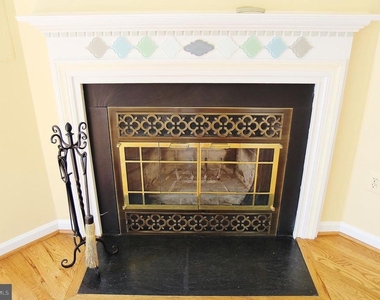1006 Wythe Street - Photo Thumbnail 20