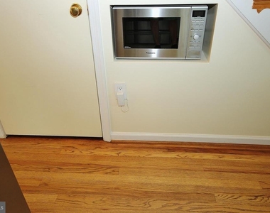 1006 Wythe Street - Photo Thumbnail 16