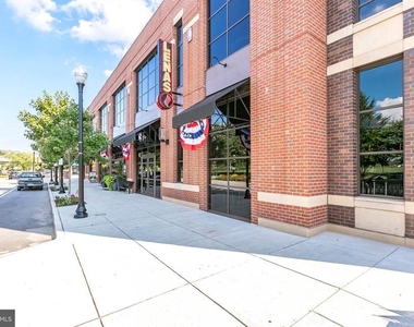 1006 Wythe Street - Photo Thumbnail 37
