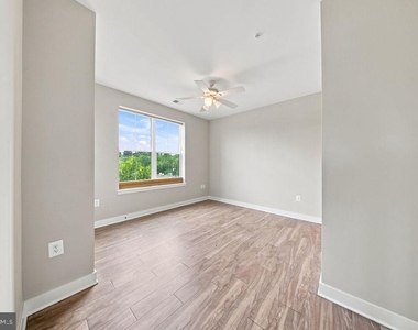 989 S Buchanan Street - Photo Thumbnail 8