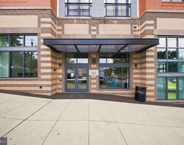 989 S Buchanan Street - Photo Thumbnail 1