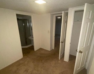 4611 31st Road S - Photo Thumbnail 7
