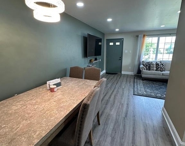 7837 Lawndale Avenue - Photo Thumbnail 6