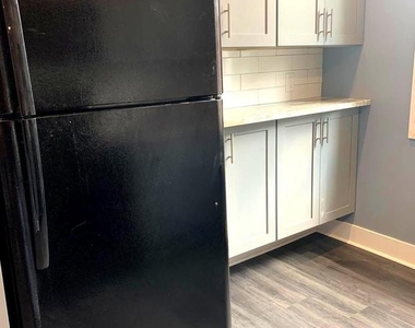 491 W Abbottsford Avenue - Photo Thumbnail 1
