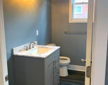 491 W Abbottsford Avenue - Photo Thumbnail 7